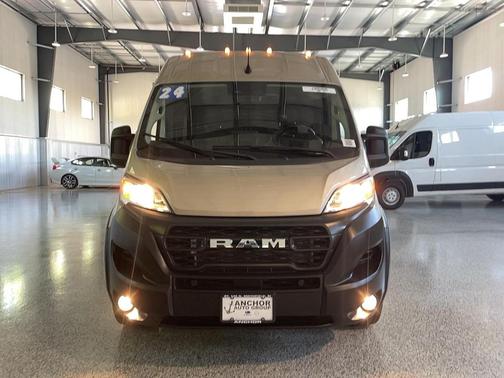 Sandstone Pearlcoat 2024 RAM ProMaster 3500 High Roof