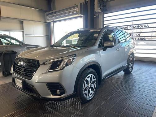 2022 Subaru Forester Premium