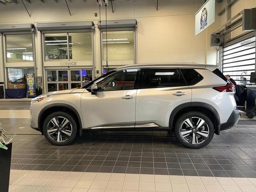 2021 Nissan Rogue SL