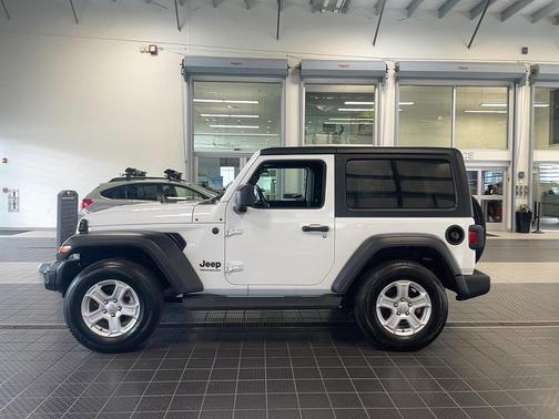 2022 Jeep Wrangler Sport S