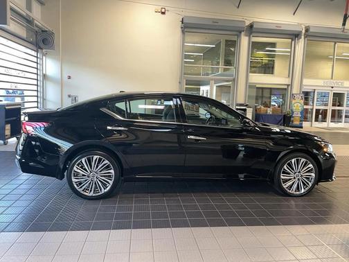 2024 Nissan Altima 2.5 SL