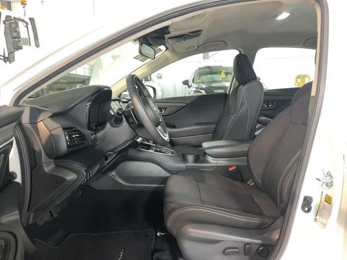 Crystal White Pearl 2025 Subaru Legacy Premium