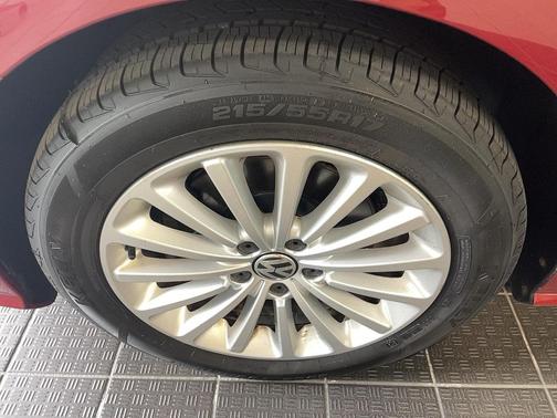 Fortana Red 2017 Volkswagen Passat 1.8T SE