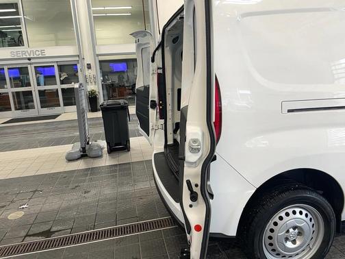 2022 RAM ProMaster City Tradesman