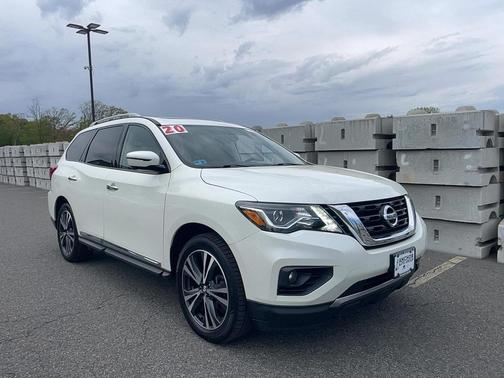 Pearl White Tricoat 2020 Nissan Pathfinder Platinum 4WD