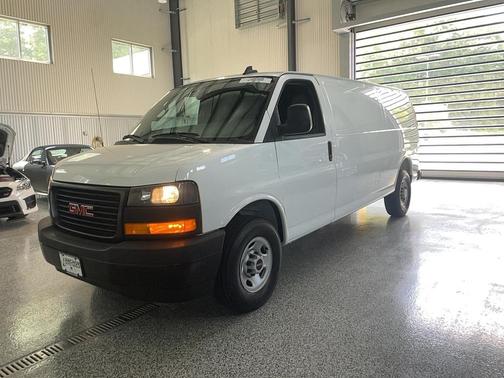 Summit White 2025 GMC Savana 2500 RWD 3500 Extended Wheelbase Work Van