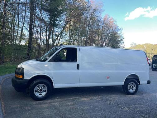 Summit White 2025 GMC Savana 2500 Work Van