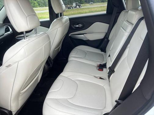 2018 Jeep Cherokee Overland