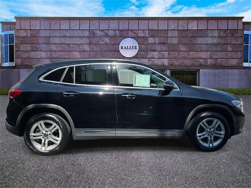 2022 Mercedes-Benz GLA 250 Base 4MATIC
