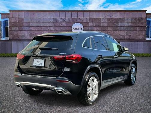 2022 Mercedes-Benz GLA 250 Base 4MATIC