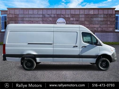 2025 Mercedes-Benz Sprinter 2500 High Roof