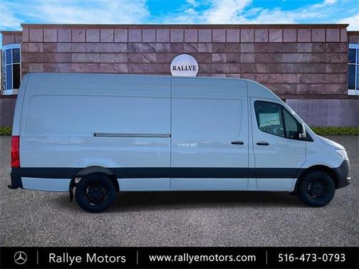 2025 Mercedes-Benz Sprinter 2500 High Roof