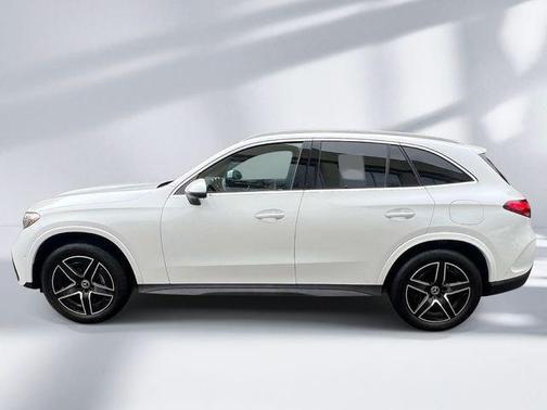 White 2025 Mercedes-Benz GLC 350e Base 4MATIC