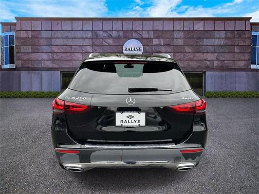 2022 Mercedes-Benz GLA 250 Base 4MATIC