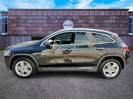 2022 Mercedes-Benz GLA 250 Base 4MATIC