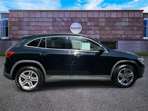 2022 Mercedes-Benz GLA 250 Base 4MATIC