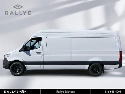2025 Mercedes-Benz Sprinter 2500 High Roof