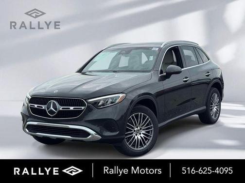 Graphite Gray Metallic 2026 Mercedes-Benz GLC 300 Base 4MATIC