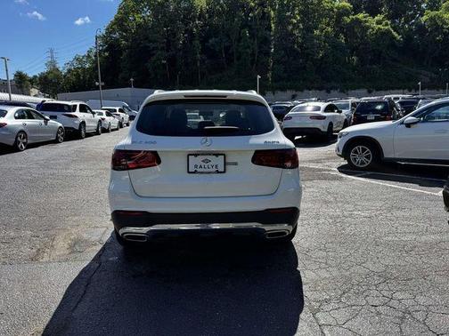 White 2022 Mercedes-Benz GLC 300 Base 4MATIC