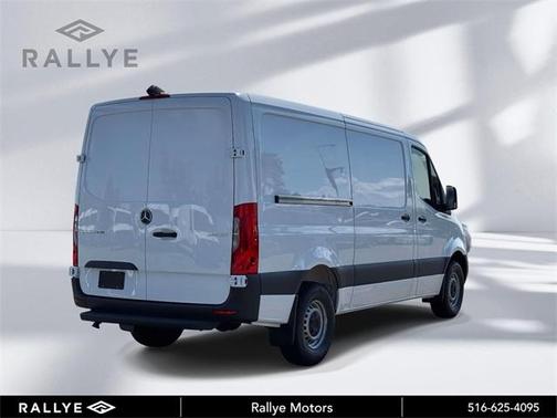 2025 Mercedes-Benz Sprinter 2500 Standard Roof