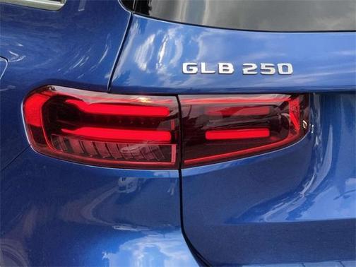 2025 Mercedes-Benz GLB 250 Base 4MATIC