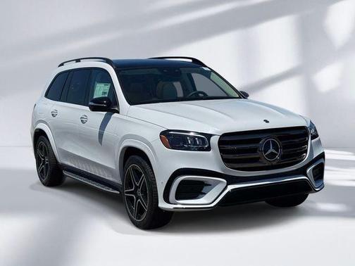 Moonlight White 2026 Mercedes-Benz GLS 450 4MATIC
