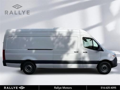 2025 Mercedes-Benz Sprinter 2500 High Roof