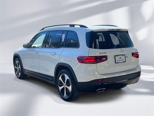 2026 Mercedes-Benz GLB 250 Base 4MATIC