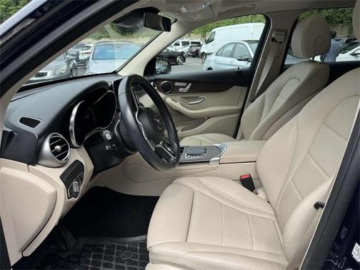2022 Mercedes-Benz GLC 300 Base 4MATIC