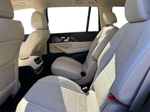 2024 Mercedes-Benz GLS 450 4MATIC