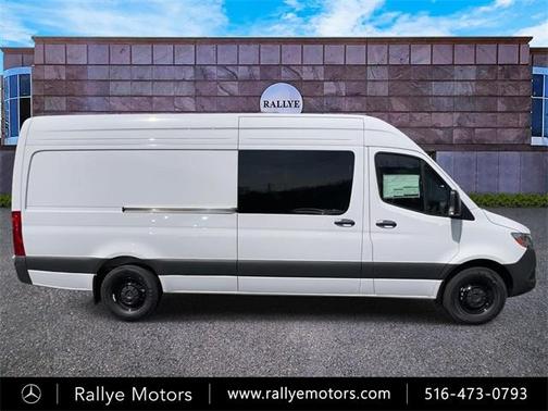 2025 Mercedes-Benz Sprinter 2500 High Roof