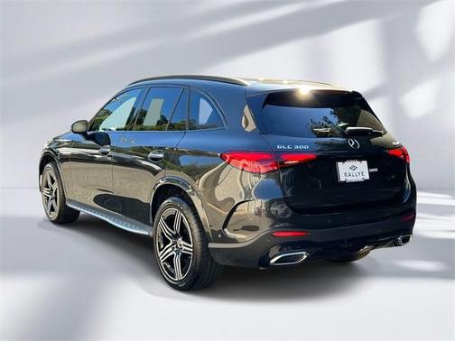 2023 Mercedes-Benz GLC 300 Base 4MATIC