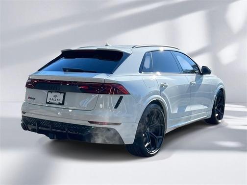 2025 Audi RS Q8 4.0T quattro
