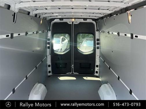 2025 Mercedes-Benz Sprinter 2500 High Roof
