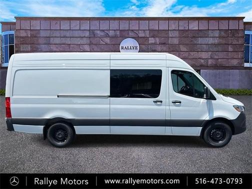 2025 Mercedes-Benz Sprinter 2500 High Roof