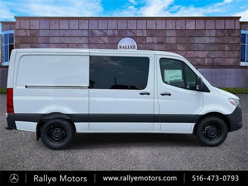 2025 Mercedes-Benz Sprinter 2500 144 WB Standard Roof Crew