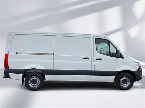 2026 Mercedes-Benz Sprinter 2500 Standard Roof