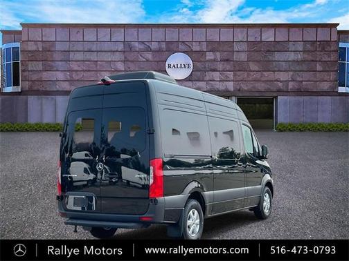 2025 Mercedes-Benz Sprinter 2500 144 WB Standard Roof Passenger