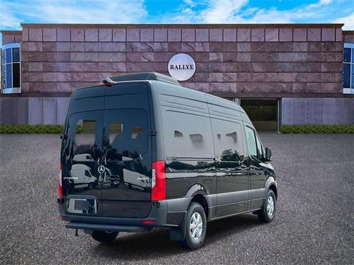 2025 Mercedes-Benz Sprinter 2500 144 WB Standard Roof Passenger