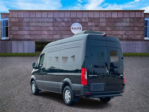 2025 Mercedes-Benz Sprinter 2500 144 WB Standard Roof Passenger