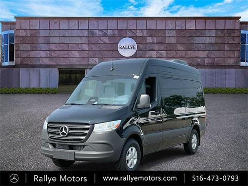 2025 Mercedes-Benz Sprinter 2500 144 WB Standard Roof Passenger