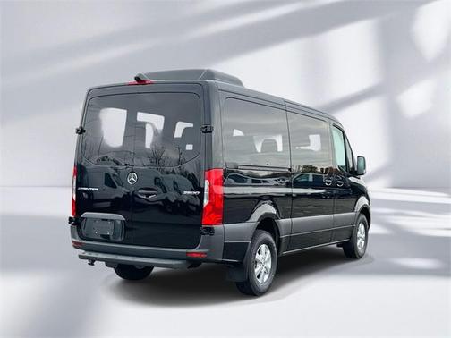 2026 Mercedes-Benz Sprinter 2500 144 WB Standard Roof Passenger