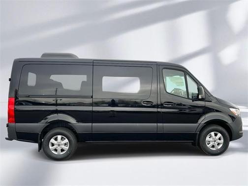 2026 Mercedes-Benz Sprinter 2500 144 WB Standard Roof Passenger