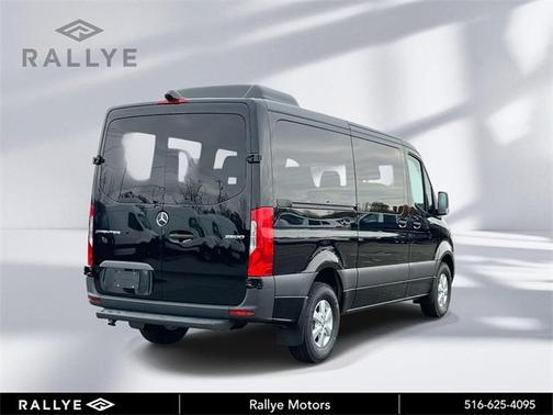 2026 Mercedes-Benz Sprinter 2500 144 WB Standard Roof Passenger