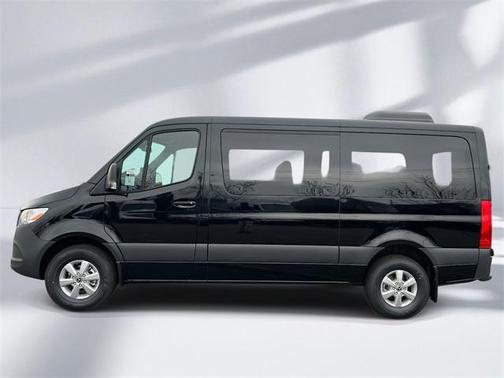 2026 Mercedes-Benz Sprinter 2500 144 WB Standard Roof Passenger