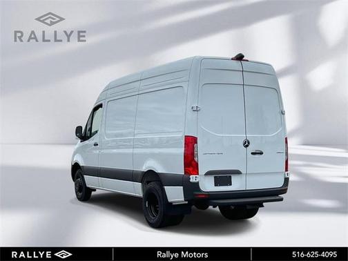 2025 Mercedes-Benz Sprinter 3500 144 WB Standard Roof Cargo