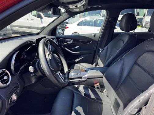 2022 Mercedes-Benz GLC 300 Base 4MATIC