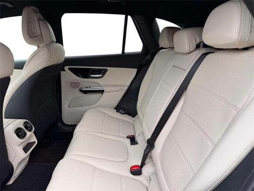 2023 Mercedes-Benz GLC 300 Base 4MATIC