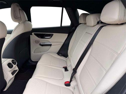 2023 Mercedes-Benz GLC 300 Base 4MATIC