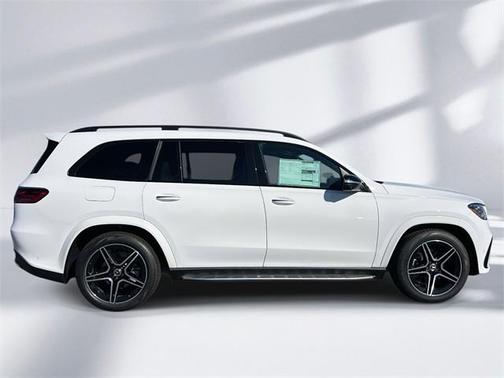 2025 Mercedes-Benz GLS 450 4MATIC